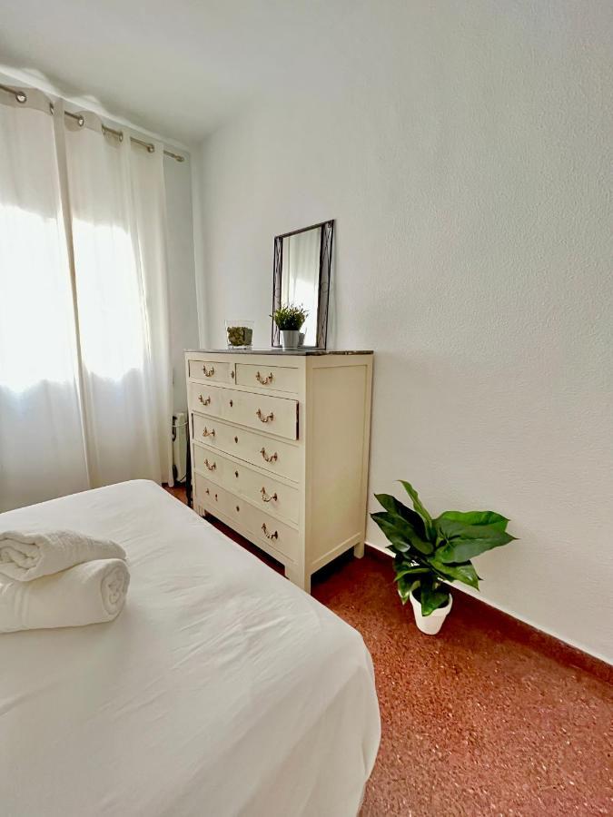 Vera Apartment, Acogedor Y Tranquilo En El Corazon De La Ciudad Antequera Esterno foto